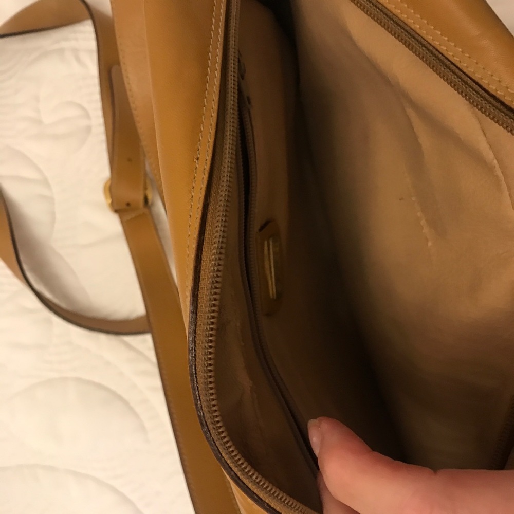 Gucci vintage logo cross body purse